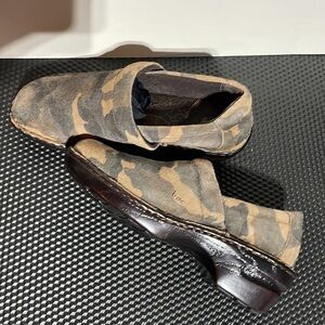 b.o.c. Camouflage Mules